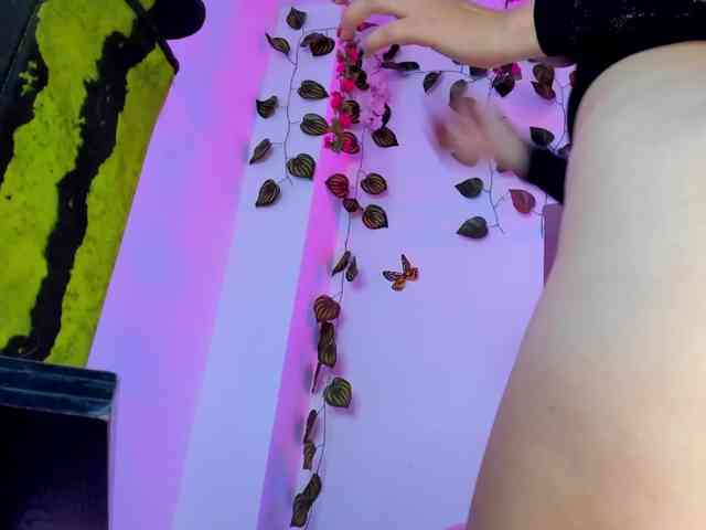 valeryysexyy1 webcam