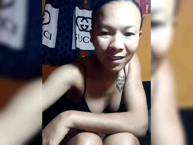 Volaway Live Webcam on BongaCams