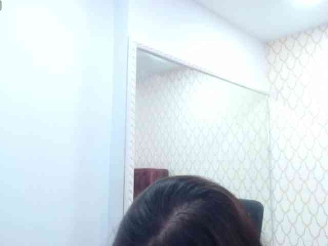 RominaBacker webcam