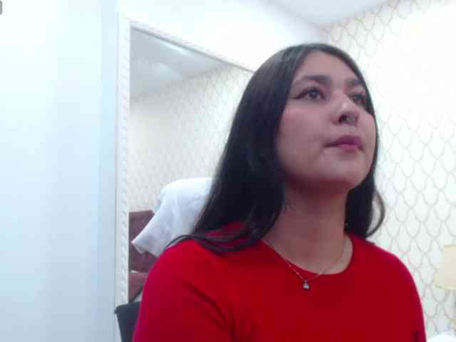 RominaBacker webcam
