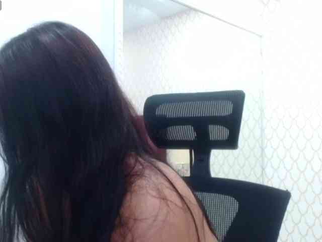 RominaBacker webcam