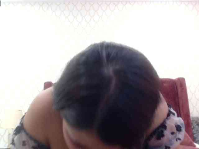 RominaBacker webcam