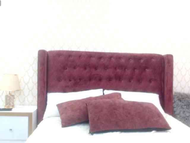RominaBacker webcam