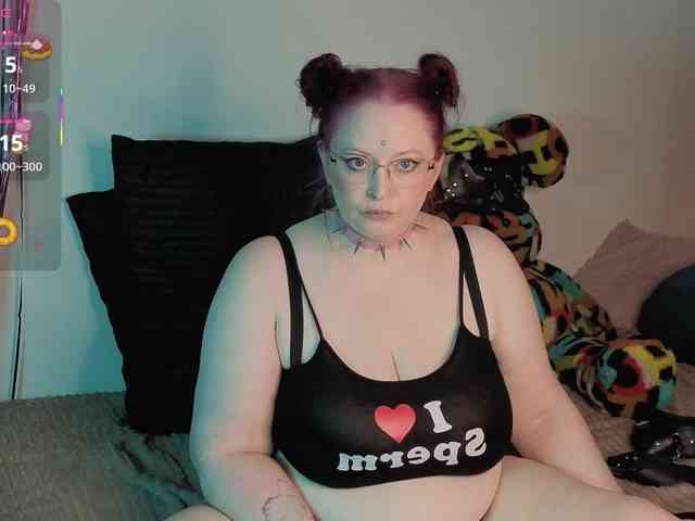 MilanaSkyingg webcam