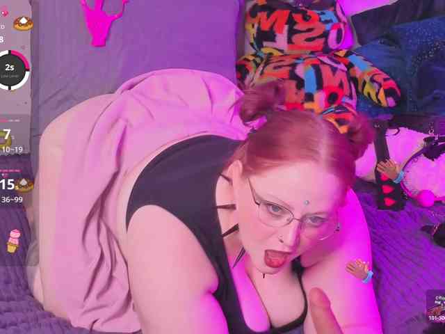 MilanaSkyingg webcam