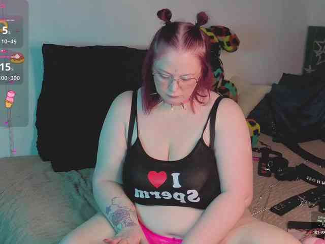 MilanaSkyingg webcam