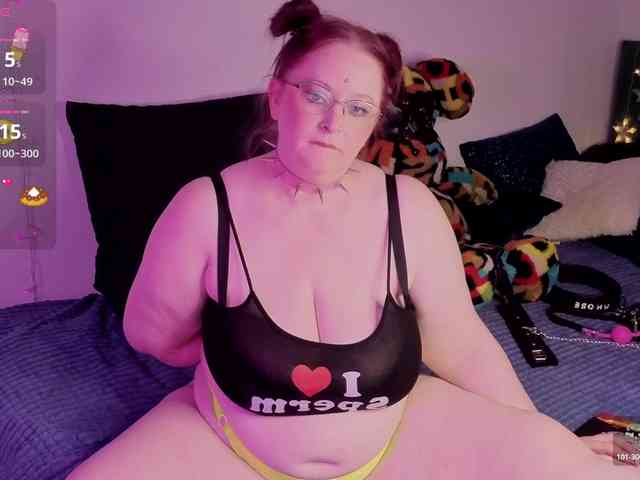 MilanaSkyingg webcam