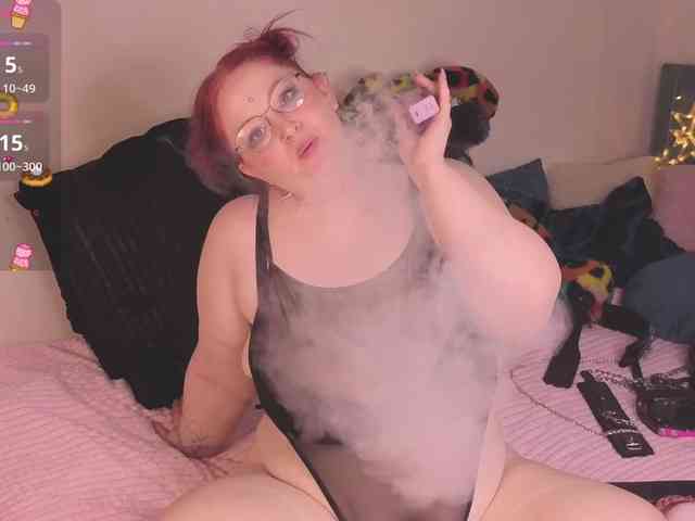 MilanaSkyingg webcam