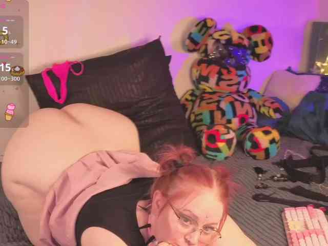 MilanaSkyingg Live Webcam on BongaCams