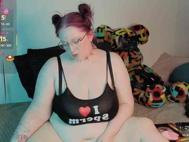 MilanaSkyingg webcam