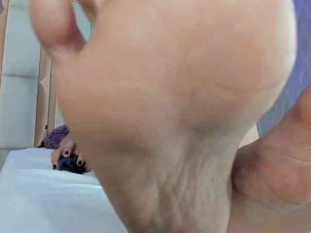 Luna-Belle19 webcam