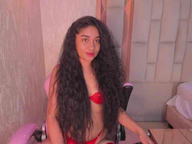 Luna-Belle19 webcam
