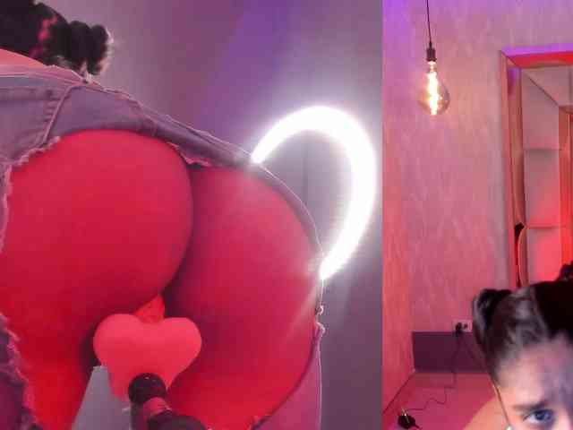 Luna-Belle19 webcam