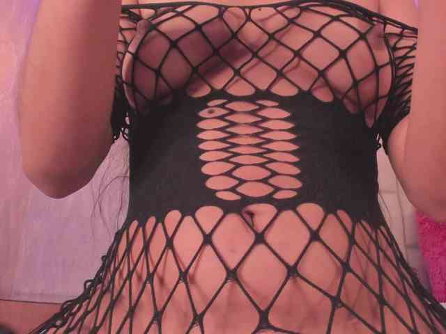 Luna-Belle19 webcam