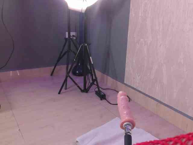 Luna-Belle19 webcam