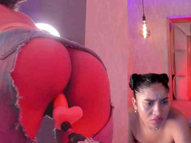 Luna-Belle19 webcam