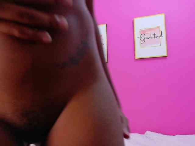 EbonyCoWorker webcam