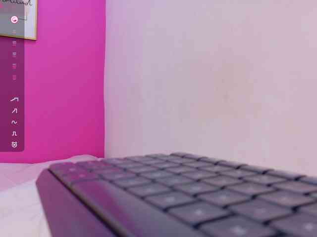 EbonyCoWorker webcam