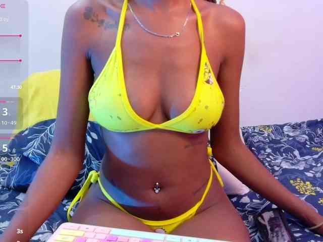 EbonyCoWorker webcam