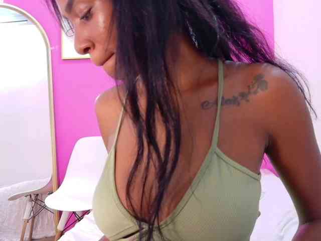 EbonyCoWorker webcam