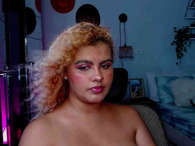 ElizaBonnie webcam