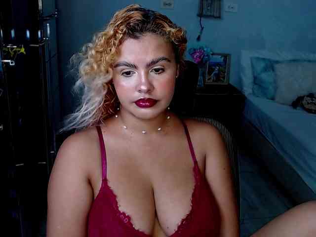 ElizaBonnie webcam