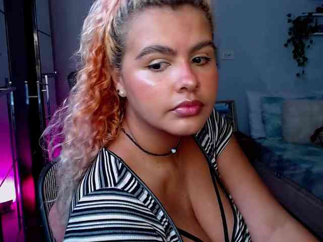 ElizaBonnie webcam