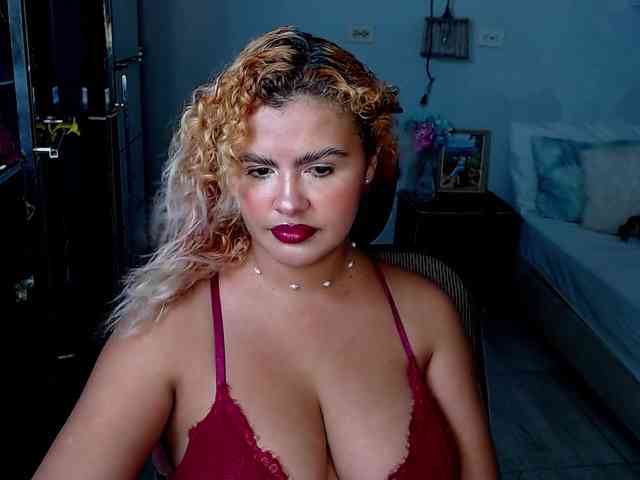 ElizaBonnie webcam