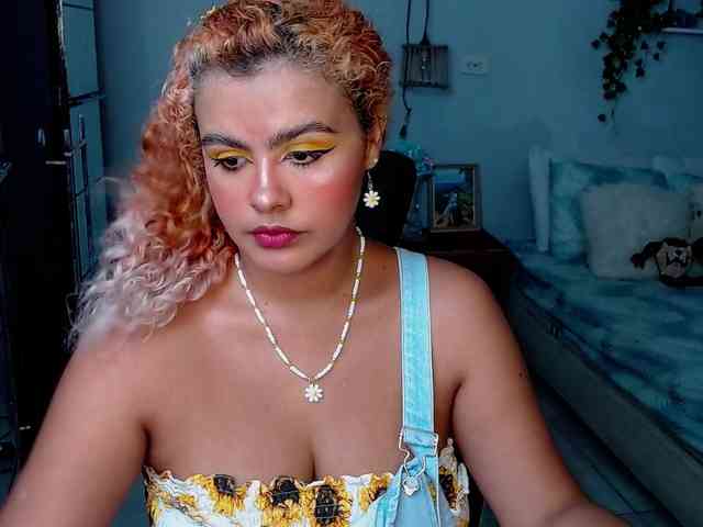 ElizaBonnie webcam
