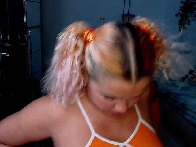 ElizaBonnie webcam