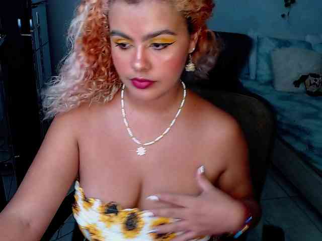 ElizaBonnie webcam