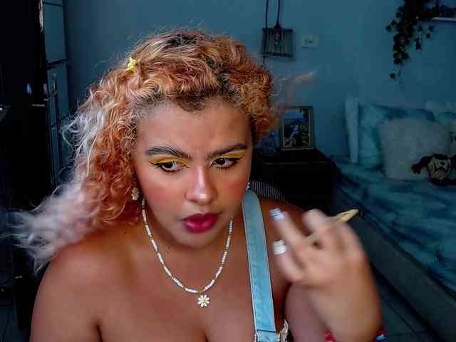ElizaBonnie webcam