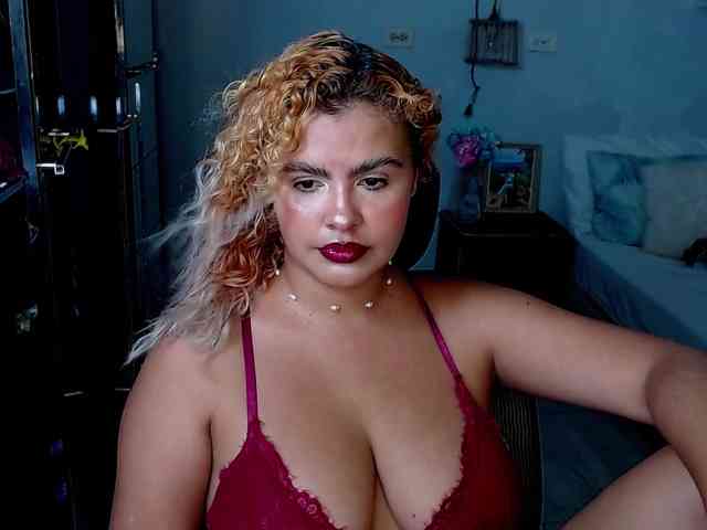 ElizaBonnie webcam