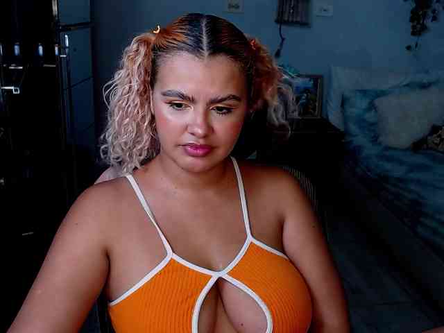 ElizaBonnie webcam