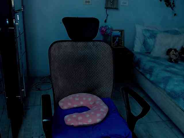 ElizaBonnie webcam