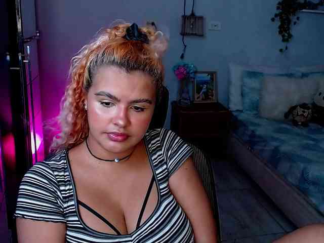 ElizaBonnie webcam