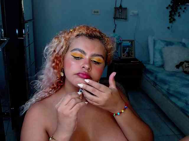 ElizaBonnie webcam