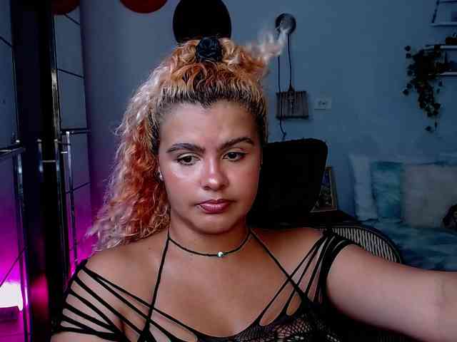 ElizaBonnie webcam