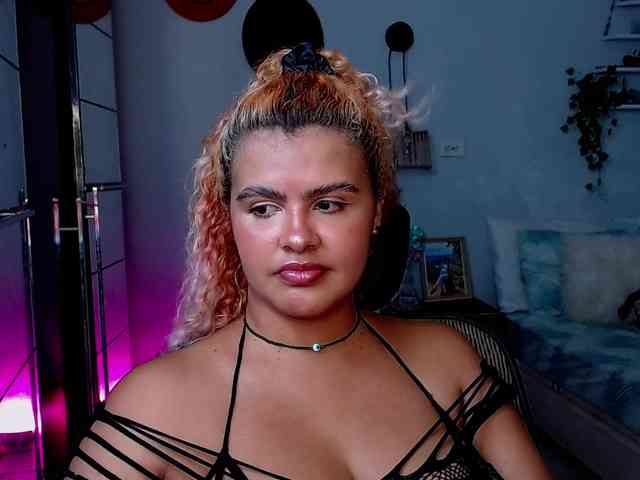 ElizaBonnie webcam
