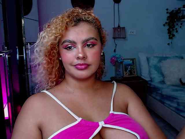 ElizaBonnie webcam