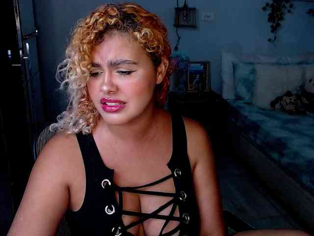 ElizaBonnie webcam