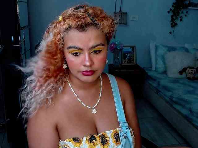 ElizaBonnie webcam