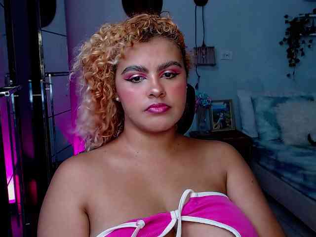 ElizaBonnie webcam
