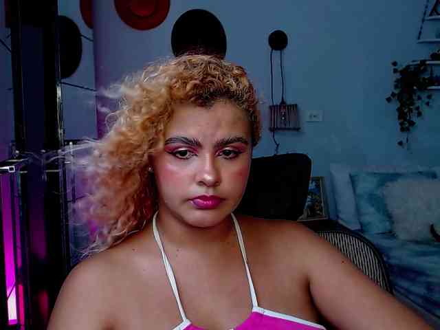 ElizaBonnie webcam
