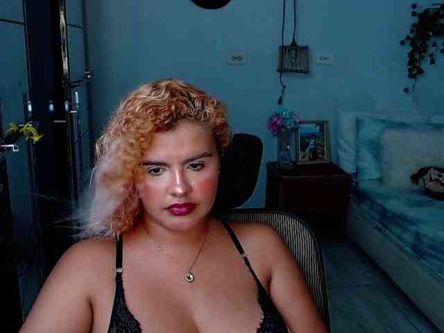 ElizaBonnie webcam