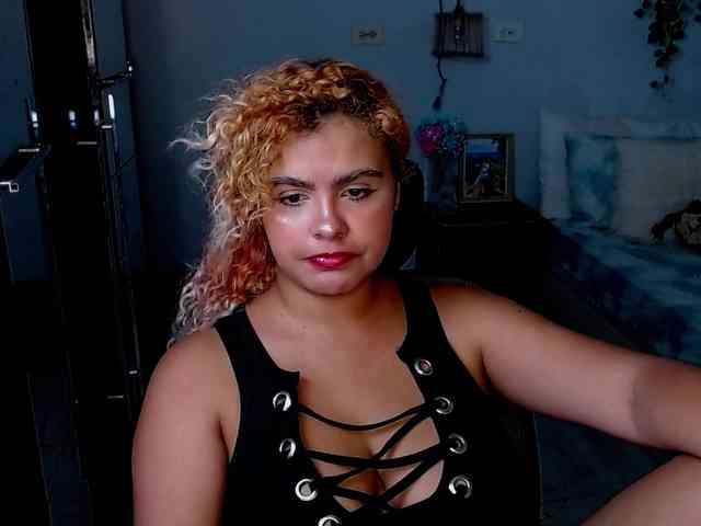 ElizaBonnie webcam