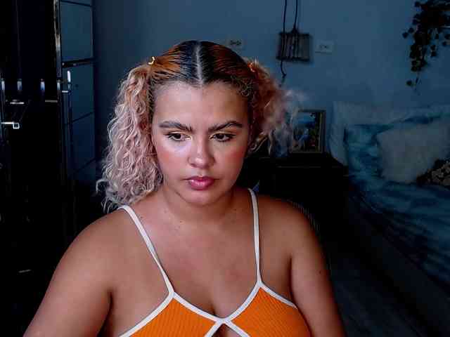 ElizaBonnie webcam