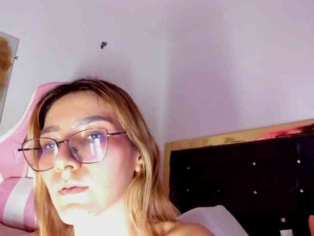 Nicole-blake webcam