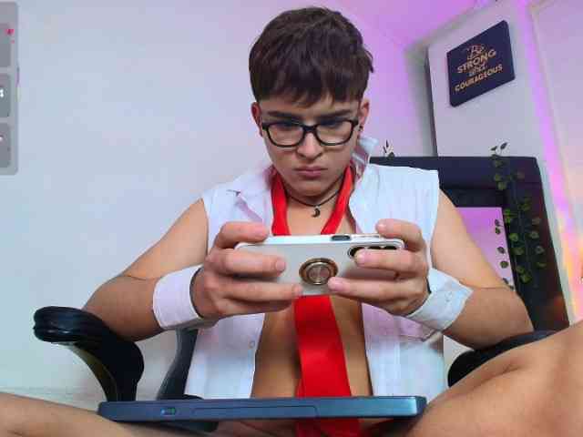 Lucaslovee Lucaslovee