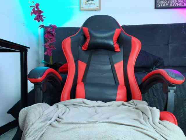 Lucaslovee Lucaslovee